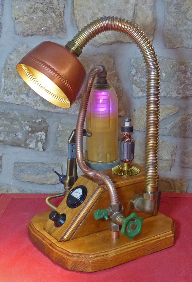 Steampunk Lamp 35_0148_900.jpg